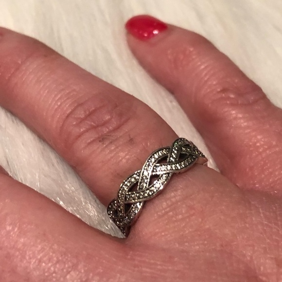 Stunning pave Braided Ring - Picture 2 of 7